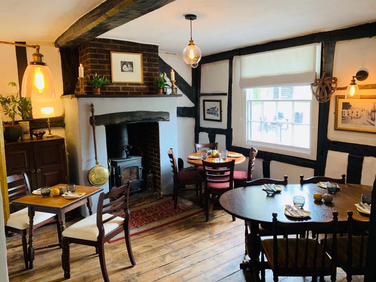 The Swan Inn Midhurst Esterno foto