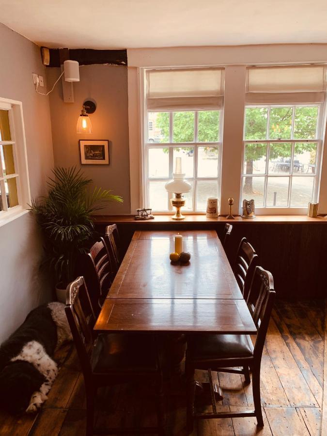 The Swan Inn Midhurst Esterno foto