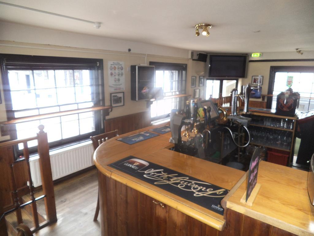 The Swan Inn Midhurst Esterno foto