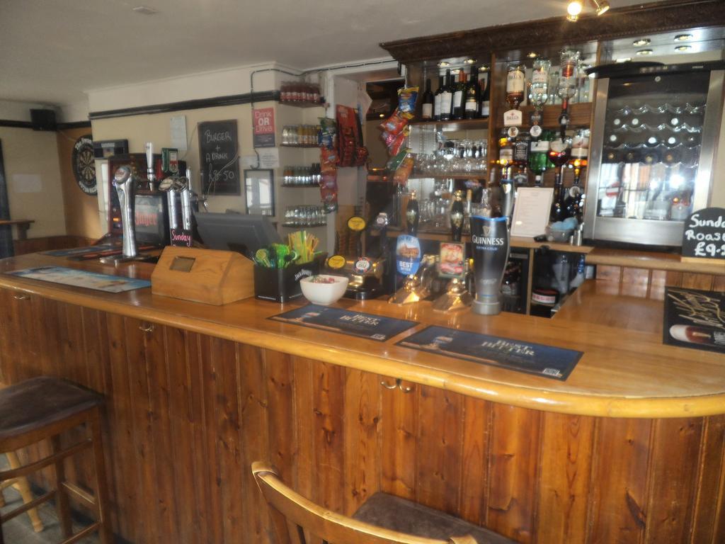 The Swan Inn Midhurst Esterno foto